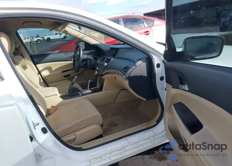 2011 Honda Accord 2.4 Lx z USA, uszkodzony, nr VIN 1HGCP2F36BA056352